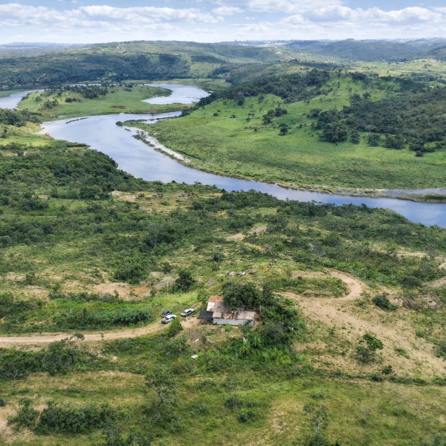OPORTUNIDADE ÚNICA À BEIRA DO RIO SÃO MARCOS | Davinópolis-GO | 16,94 hectares — foto 3