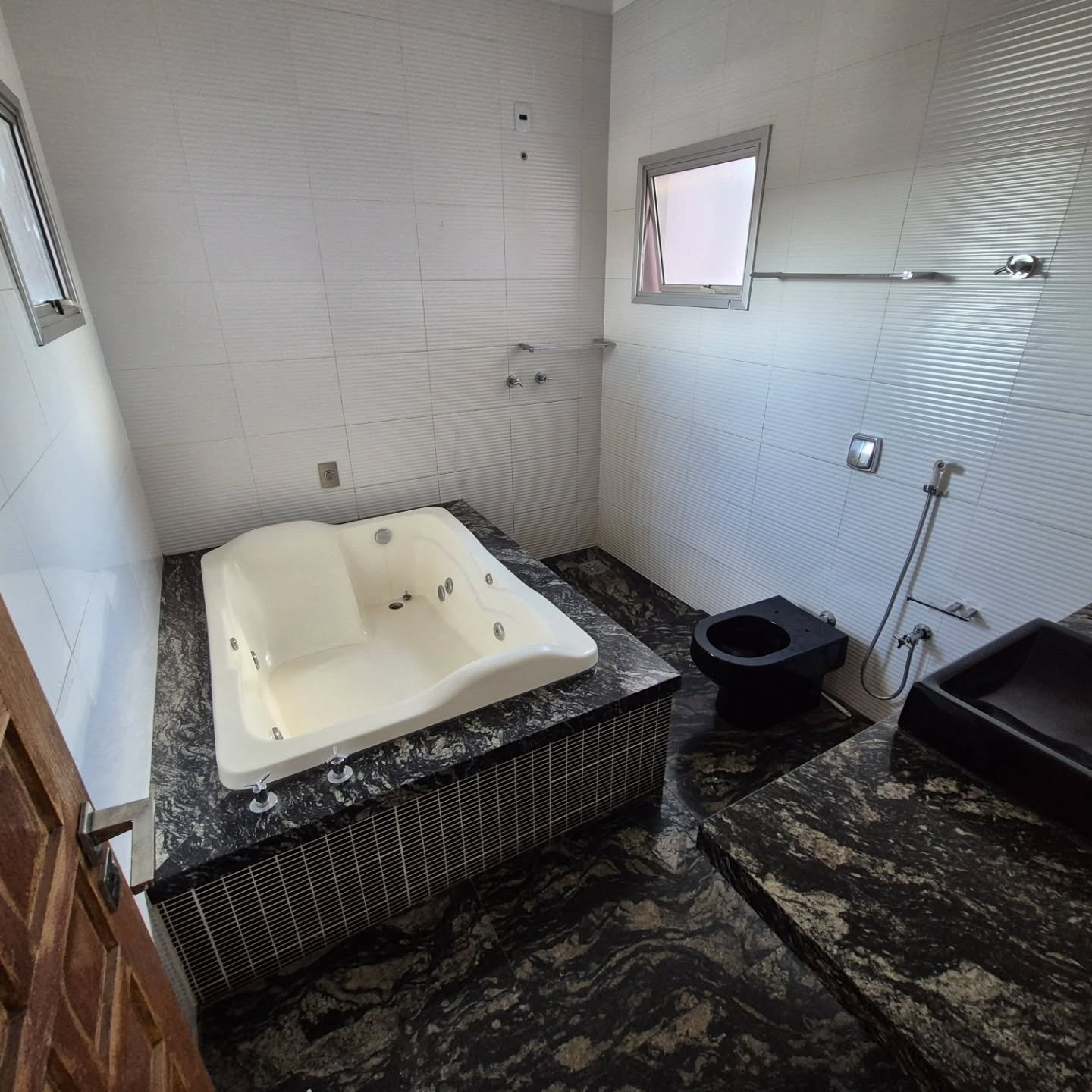 SOBRADO À VENDA – B. SANTA HELENA | 300 m² — foto 3